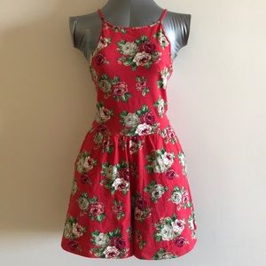 🎉SALE🎉 FOREVER 21 Red Romper Crossed Straps